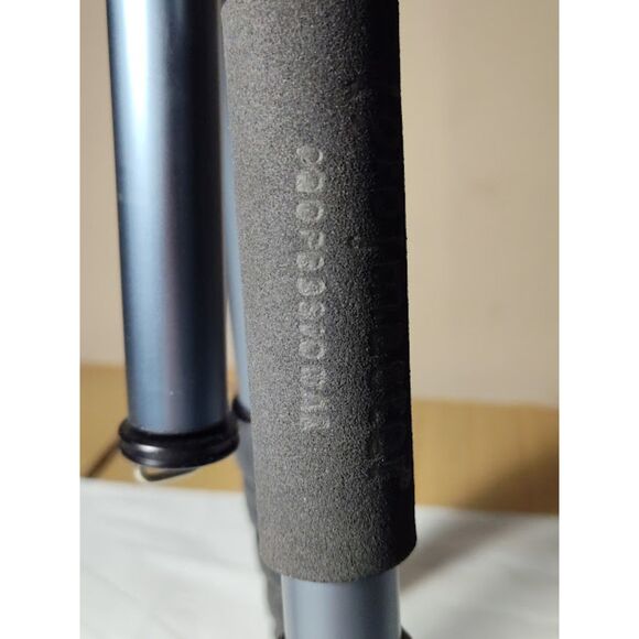 Pro Master Monopod Tripod With Carrying Case - Picture 10 of 14